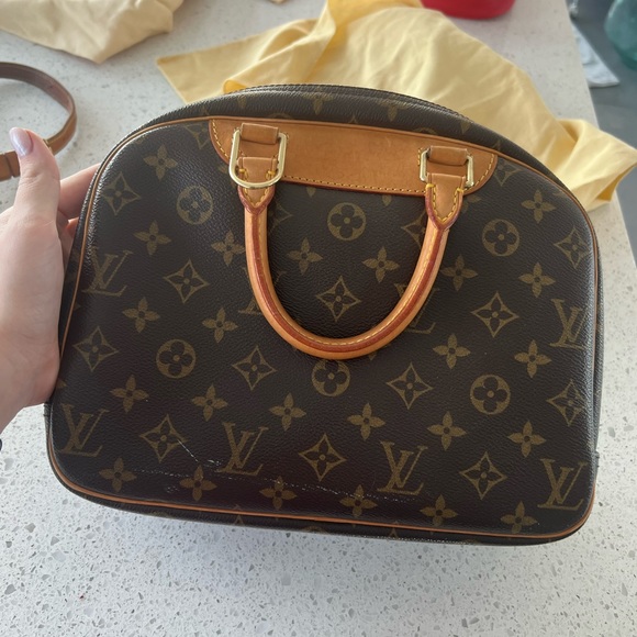 Louis Vuitton top handle bag - Picture 2 of 10